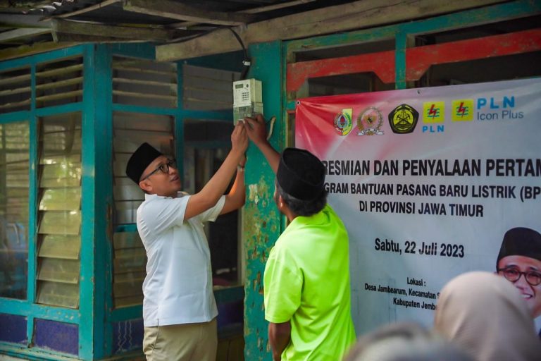 Pln Salurkan Bantuan Sambungan Listrik Gratis Dari Pemerintah Di