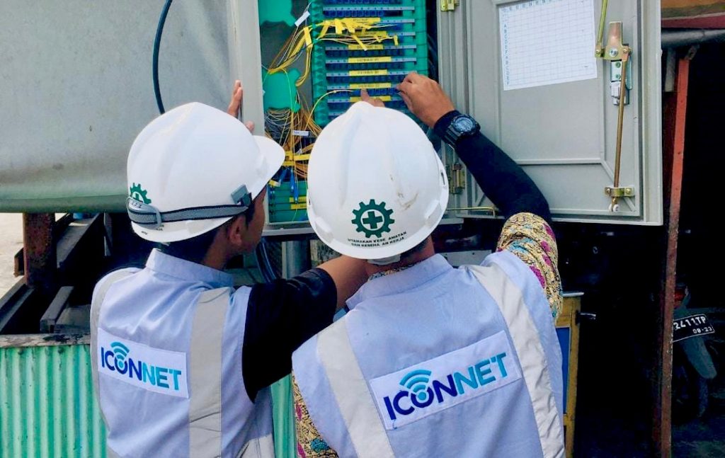 Pln Icon Plus Bagikan 50 Paket Wisata Religi Untuk Layanan Sambung Baru Iconnet Pt Pln Persero 