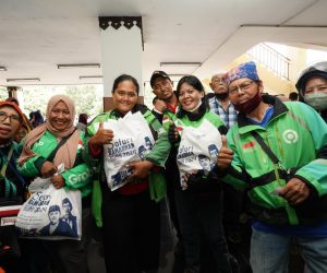 Safari Ramadan, PLN dan BNI Hadirkan 1.500 Paket Sembako Murah untuk Ojol