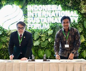 Perbanyak Charging Station EV, PLN Gandeng PT Utomo Charge+ Indonesia dan ACME Corporation