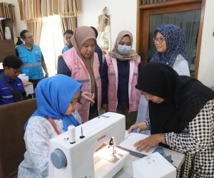 Kerek Ekonomi Keluarga, Srikandi Movement PLN Gelar Pelatihan dan Pendampingan Kelompok Perempuan Rentan