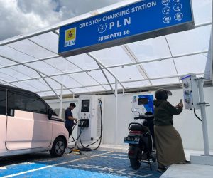 PLN Resmikan One Stop EV Charging Station, Dukung Green Tourism di Kota Bandung