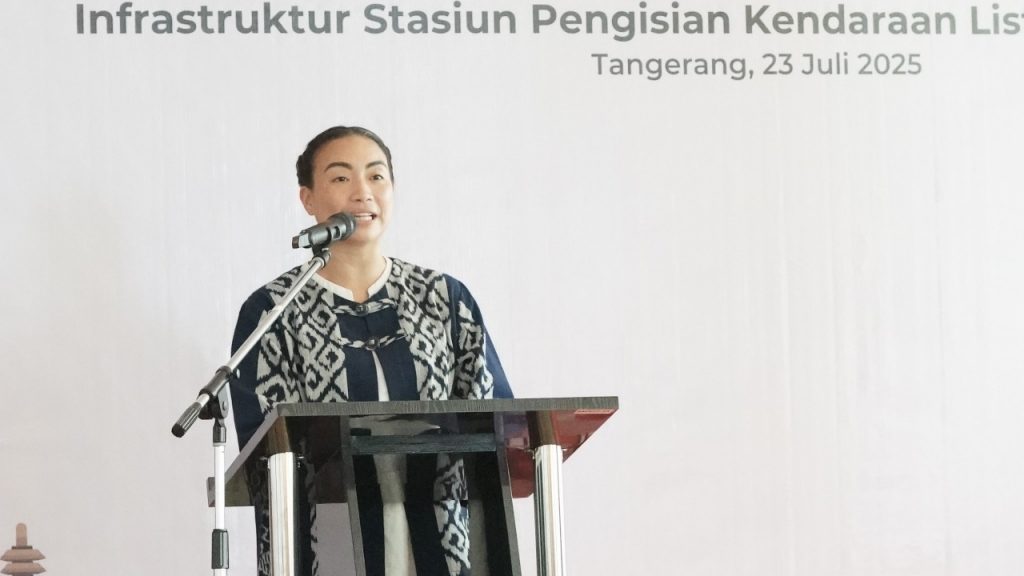 Rahayu Saraswati Dhirakanya Djojohadikusumo menyambut baik kerja sama penyediaan infrastruktur SPKLU antara PLN dan Alfamart.