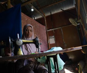 Kado HUT RI, PLN Salurkan Bantuan Pasang Listrik Gratis 2.821 Keluarga Prasejahtera di Seluruh Indonesia