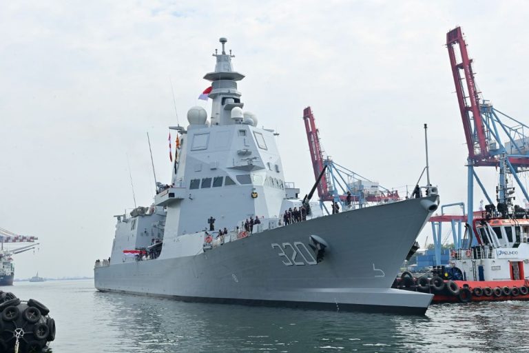 PLN-TNI AL Kolaborasi Perkuat Pertahanan Laut Indonesia