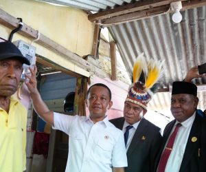 Sambung Listrik 100 Keluarga Prasejahtera di Fakfak Papua Barat, Kementerian ESDM Bersama PLN Lanjutkan Penyaluran Program BPBL