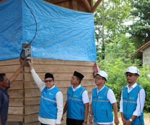 Semangat Hari Pahlawan, PLN Hadirkan Cahaya Bagi Masyarakat di Konawe Sulawesi Tenggara