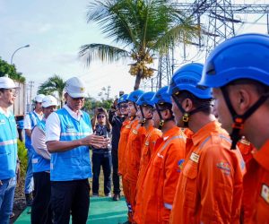 PLN Ingatkan Warga Ancaman Cuaca Ekstrem, Siagakan 69 Ribu Personel Sambut Nataru 2025/2026